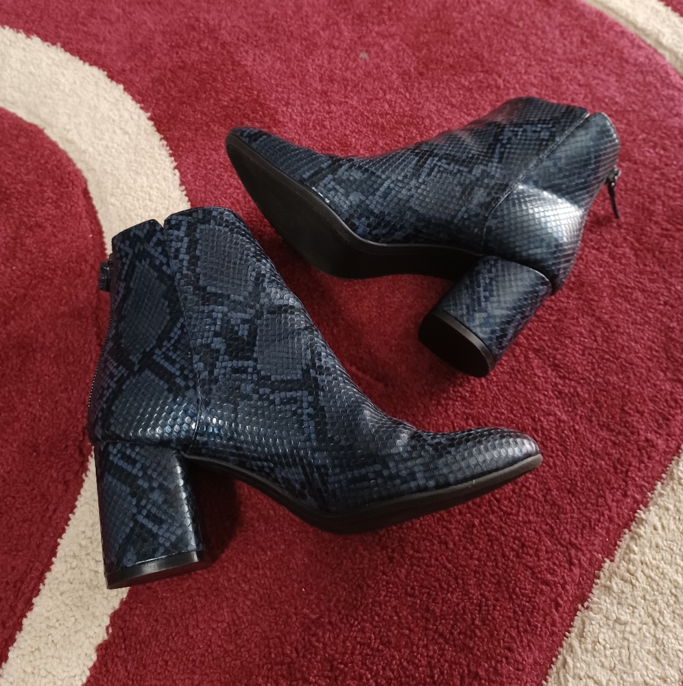 Old navy booties